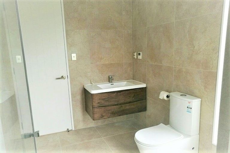 Photo of property in 39 Cavalli Road, Long Bay, Auckland, 0630