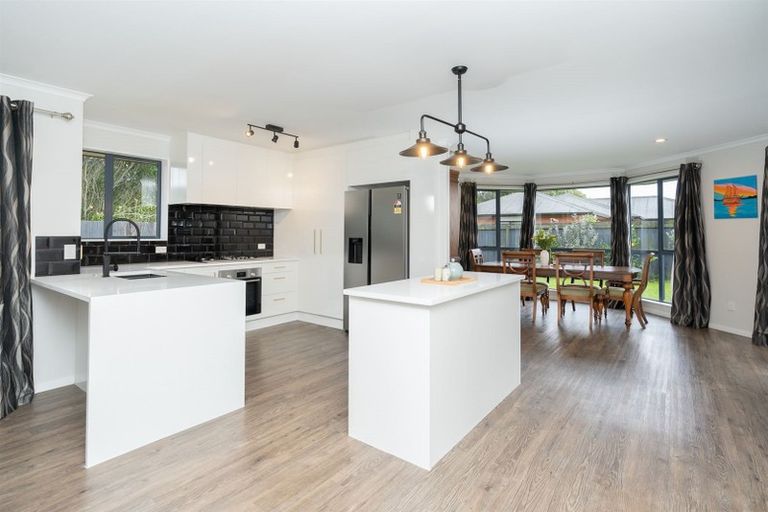 Photo of property in 4 Kingsbury Court, Rototuna North, Hamilton, 3210