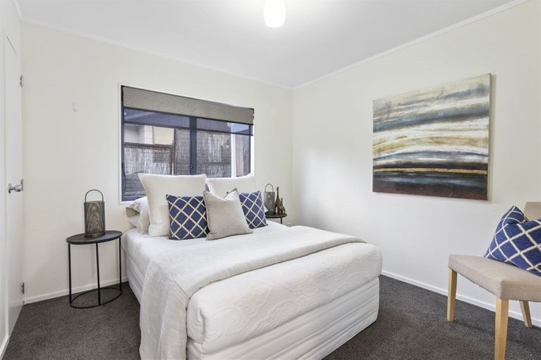 Photo of property in 2/22 Sunburst Lane, Torbay, Auckland, 0630