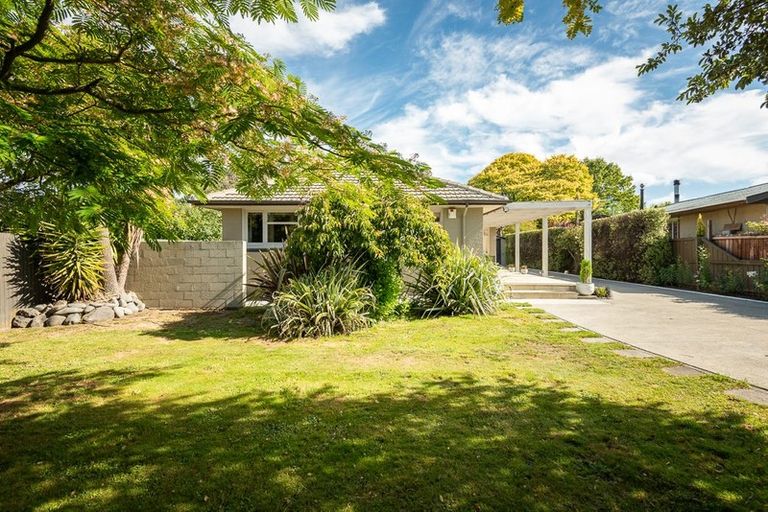 Photo of property in 615 Harewood Road, Harewood, Christchurch, 8051