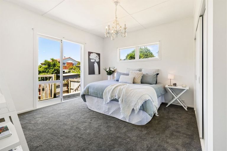 Photo of property in 811 Te Atatu Road, Te Atatu Peninsula, Auckland, 0610