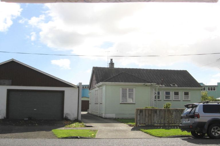 Photo of property in 59 Waddington Drive, Naenae, Lower Hutt, 5011