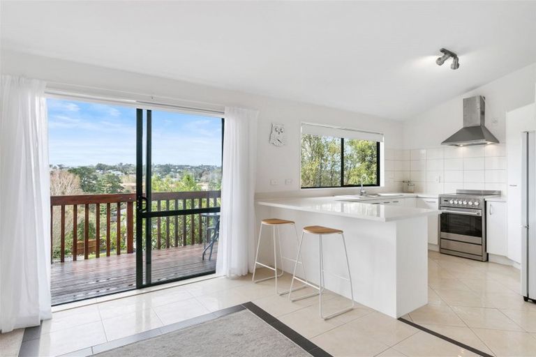 Photo of property in 2/26 Noeleen Street, Glenfield, Auckland, 0629