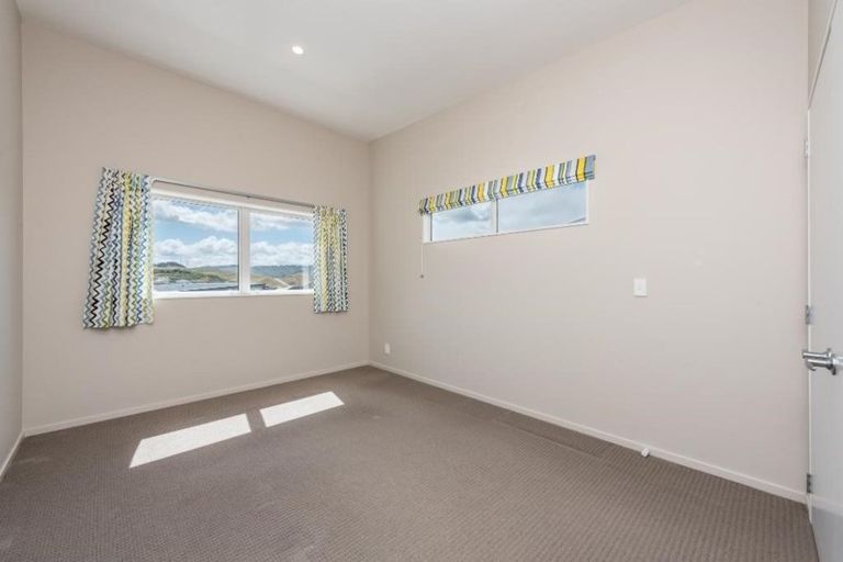 Photo of property in 36h Erlestoke Crescent, Churton Park, Wellington, 6037