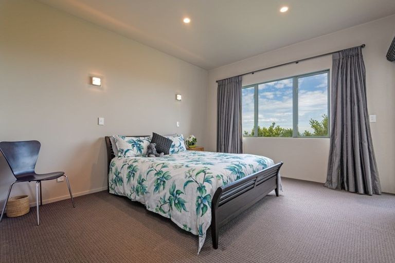 Photo of property in 307 Ngahere Park Road, Turitea, Palmerston North, 4472