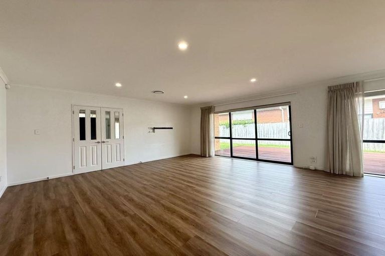 Photo of property in 1 Maple Lane, Huapai, Kumeu, 0810