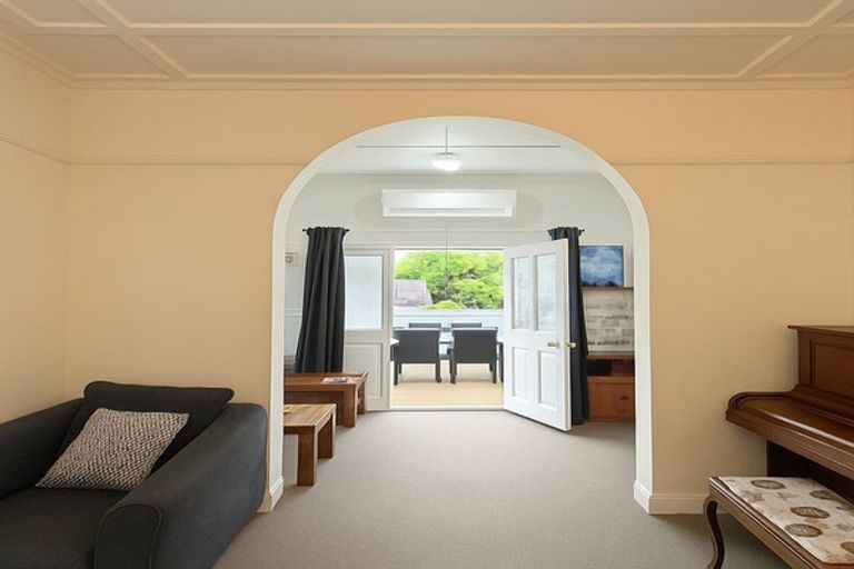 Photo of property in 33a Shakespeare Road, Bluff Hill, Napier, 4110