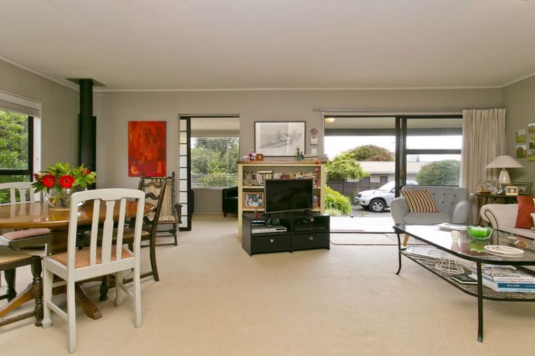 Photo of property in 3b Dorothy Drive, Acacia Bay, Taupo, 3330