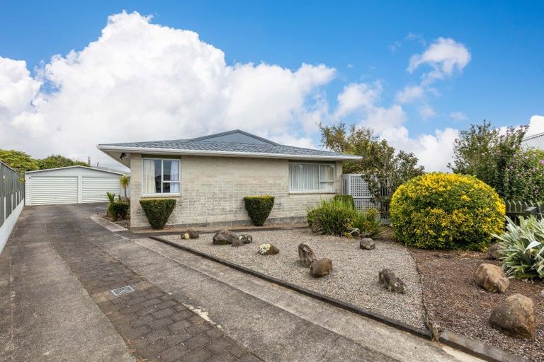Photo of property in 10 Leon Place, Waitara, 4320