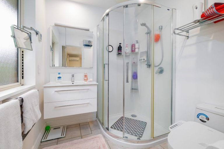 Photo of property in 78a Staveley Street, Avonhead, Christchurch, 8042