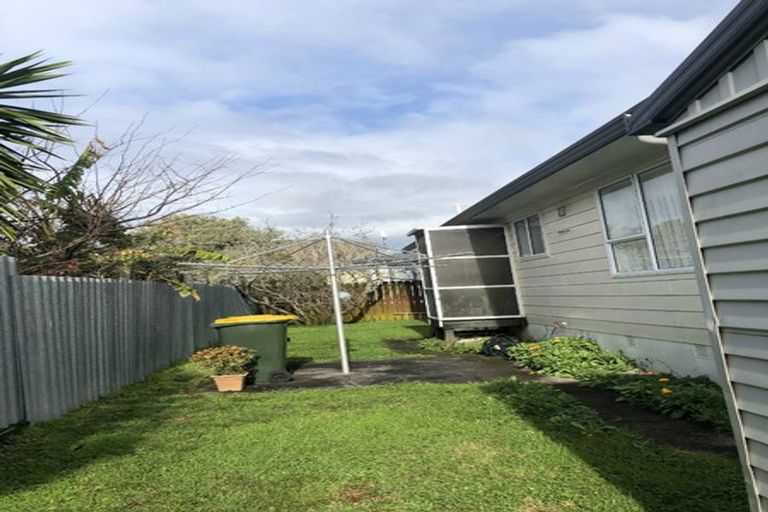 Photo of property in 1/6 Penion Drive, Flat Bush, Auckland, 2023