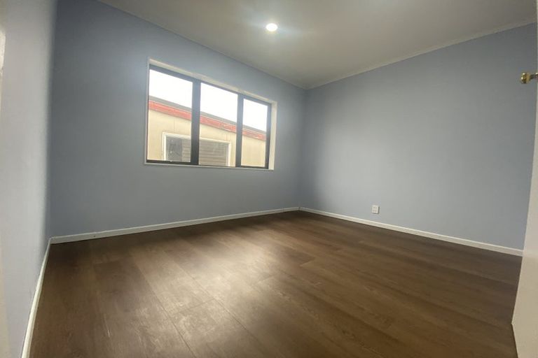 Photo of property in 1/35 Rollerson Street, Papakura, 2110