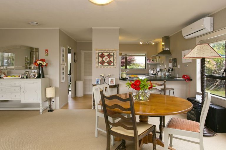 Photo of property in 3b Dorothy Drive, Acacia Bay, Taupo, 3330