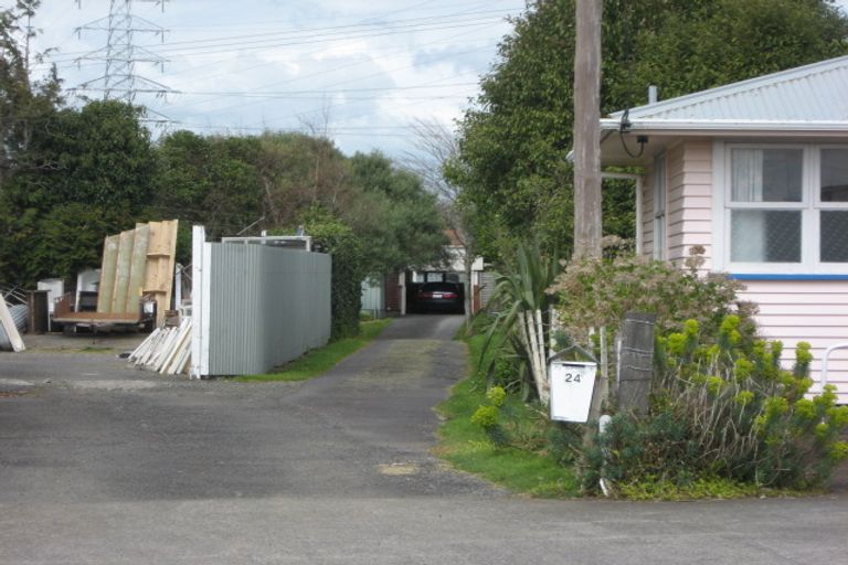 Photo of property in 24 Tarahua Road, Vogeltown, New Plymouth, 4310