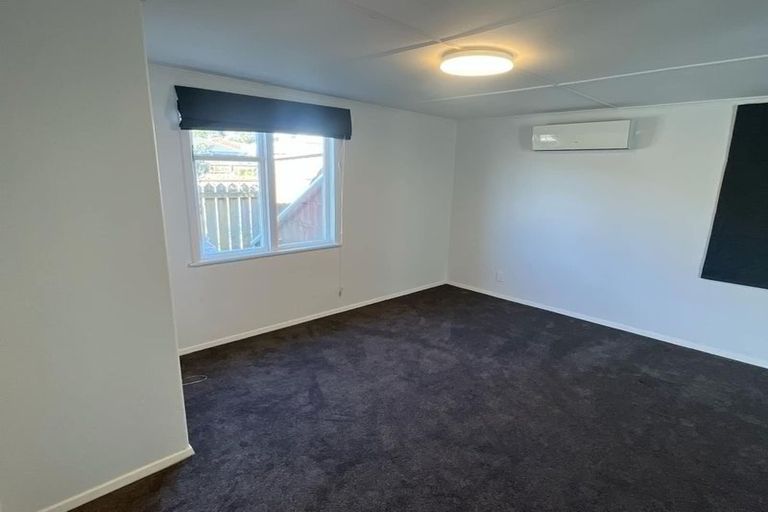 Photo of property in 12 Beauchamp Street, Tawa, Wellington, 5028
