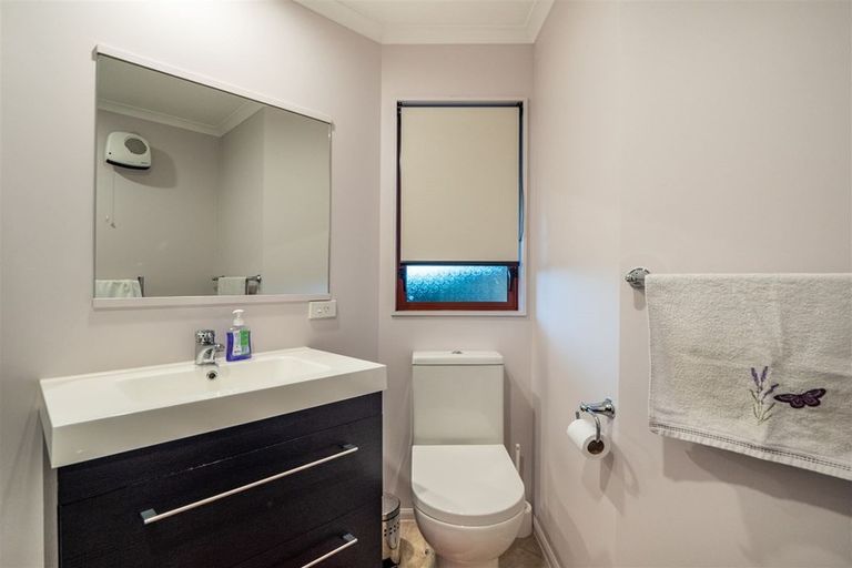 Photo of property in 14 Rowan Place, Mosgiel, 9024