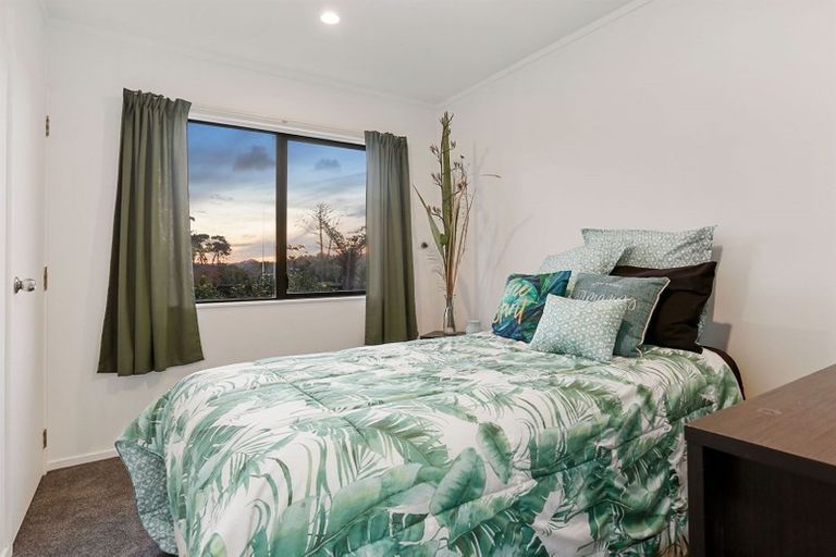 Photo of property in 5a Arney Road, Ranui, Auckland, 0612