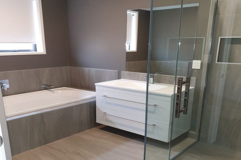 Photo of property in 60 Tawhiti Road, Pukekohe, 2120