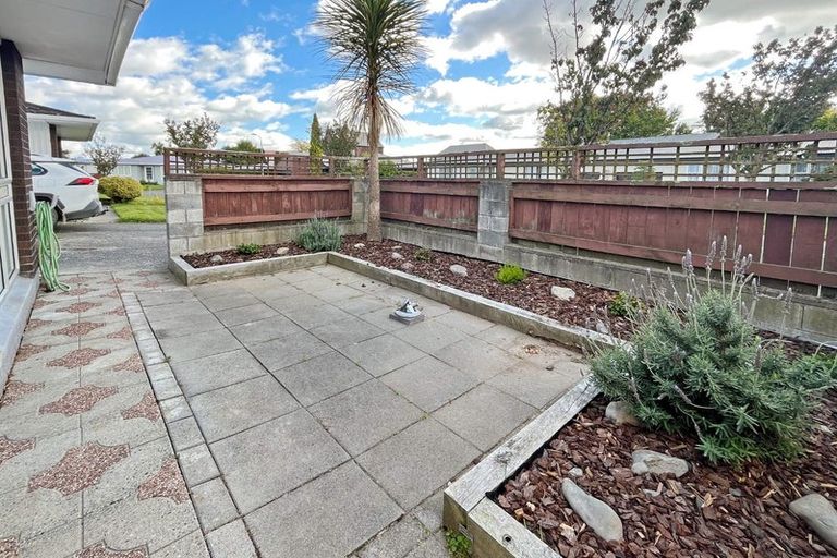 Photo of property in 12 Luton Street, Hokowhitu, Palmerston North, 4410
