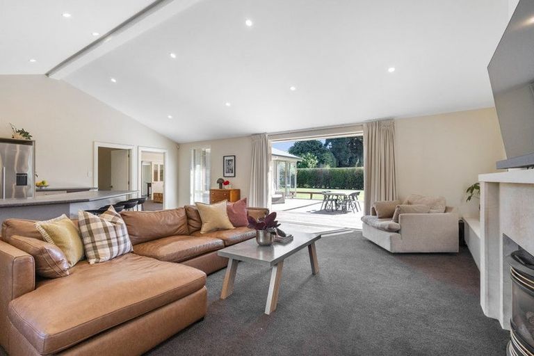 Photo of property in 367 Pound Road, Yaldhurst, Christchurch, 7676