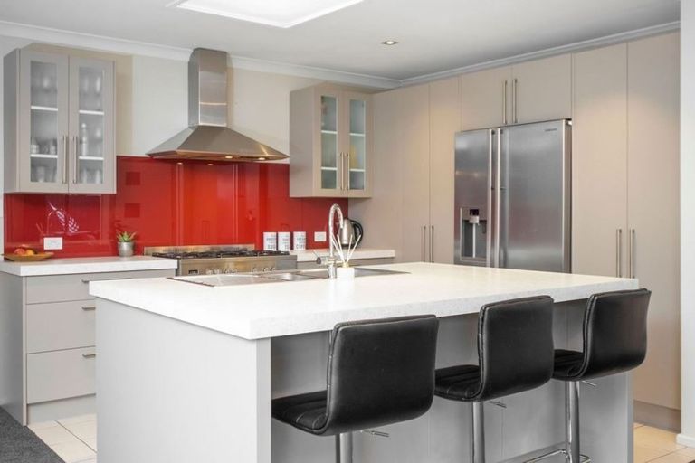 Photo of property in 28 Reka Street, Parklands, Christchurch, 8083