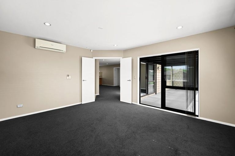 Photo of property in 12 Te Ironui Place, Huntington, Hamilton, 3210