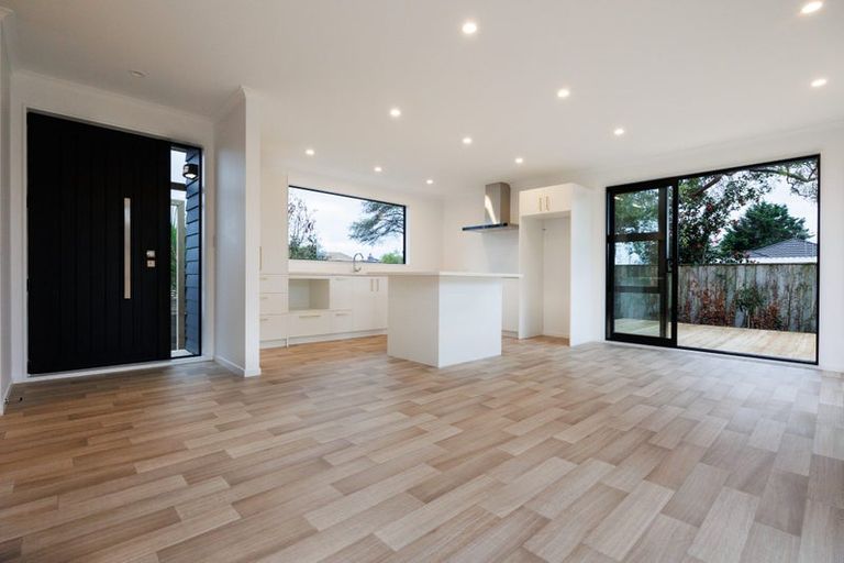 Photo of property in 33 Botanical Road, Takaro, Palmerston North, 4412