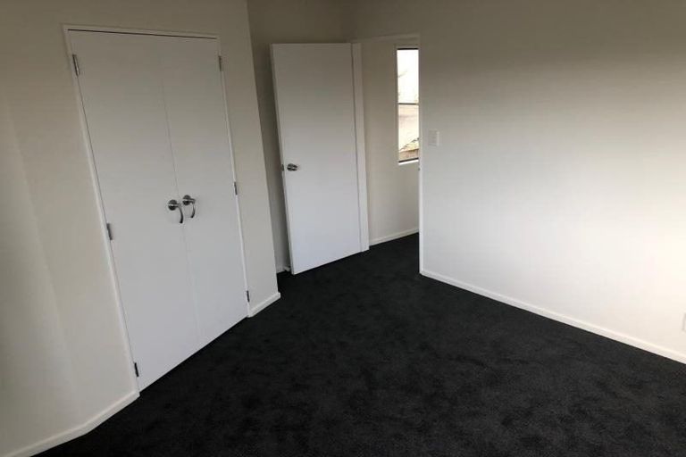 Photo of property in 14b Trinidad Crescent, Grenada Village, Wellington, 6037