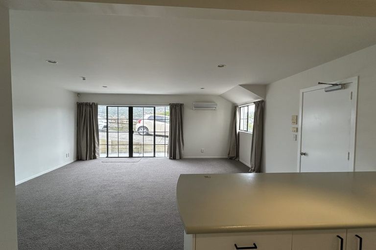 Photo of property in 42a Sheridan Terrace, Johnsonville, Wellington, 6037