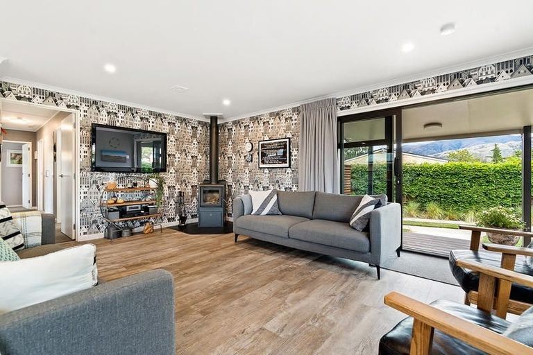 Photo of property in 6 Marsh Place, Cromwell, 9310