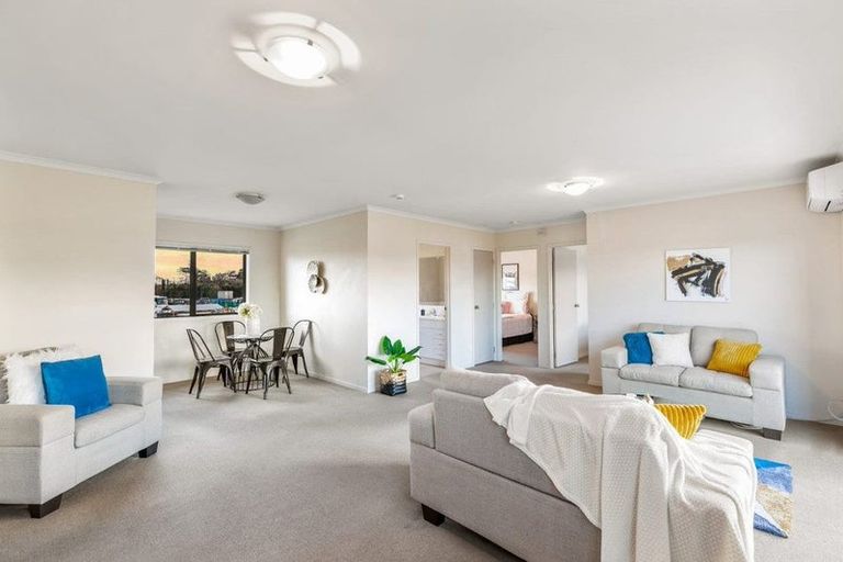 Photo of property in St Claire Village, 180/172 Mcleod Road, Te Atatu South, Auckland, 0610