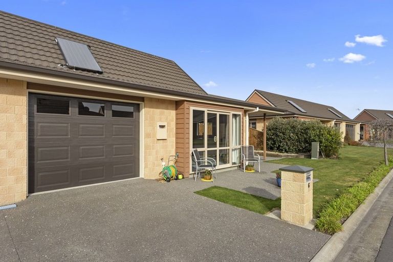 Photo of property in 3 Reeves Road, Rangiora, 7400
