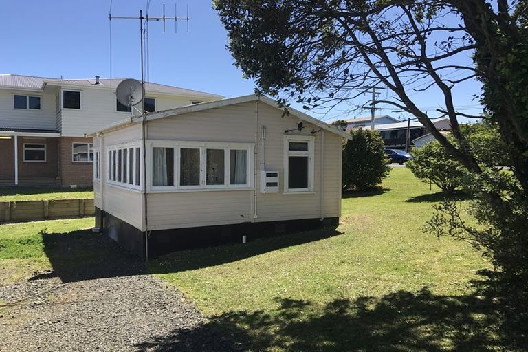 Photo of property in 14 Wainamu Road, Raglan, 3297