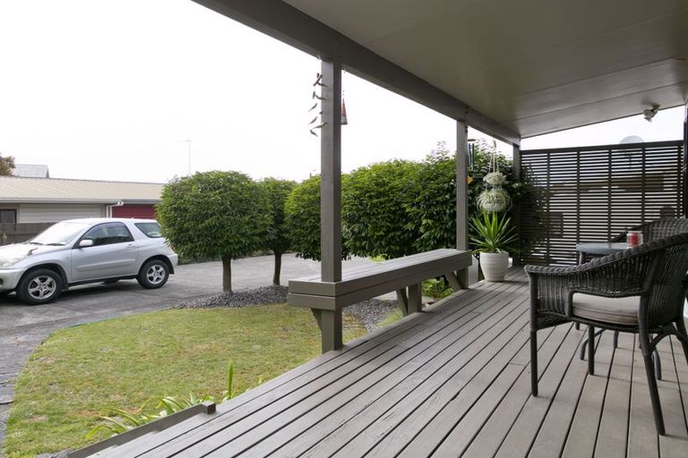 Photo of property in 3b Dorothy Drive, Acacia Bay, Taupo, 3330