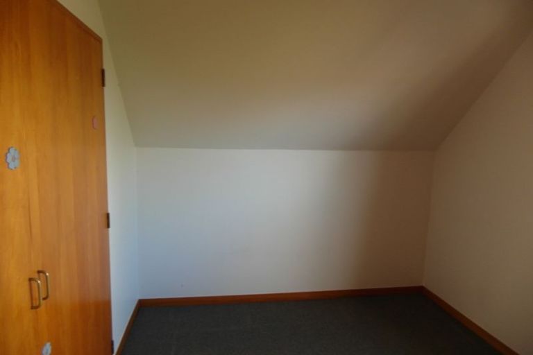 Photo of property in 2/54 Swanson Road, Henderson, Auckland, 0610