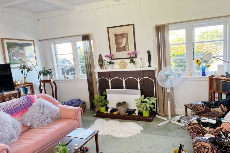 Photo of property in 21 Esmonde Road, Takapuna, Auckland, 0622