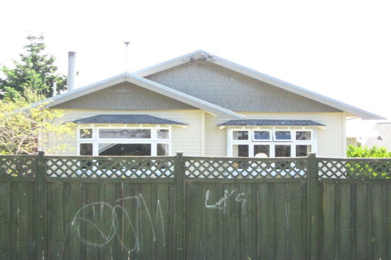 Photo of property in 33 Pannell Avenue, Wainoni, Christchurch, 8061