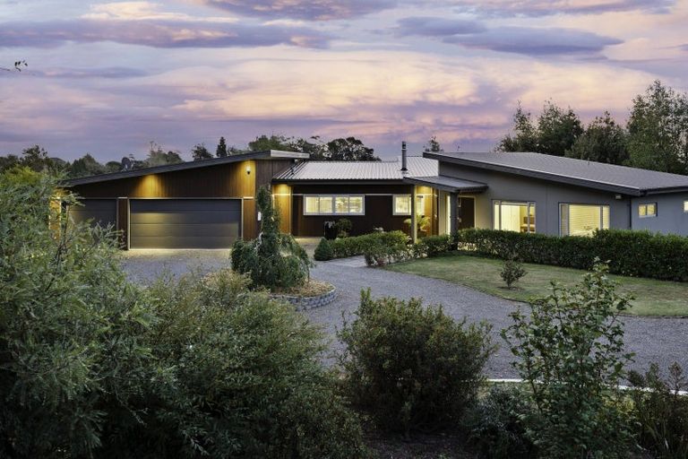 Photo of property in 14 Spur Road, Havelock North, 4130