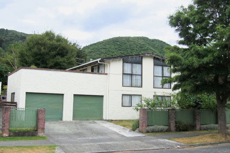 Photo of property in 158 California Drive, Totara Park, Upper Hutt, 5018