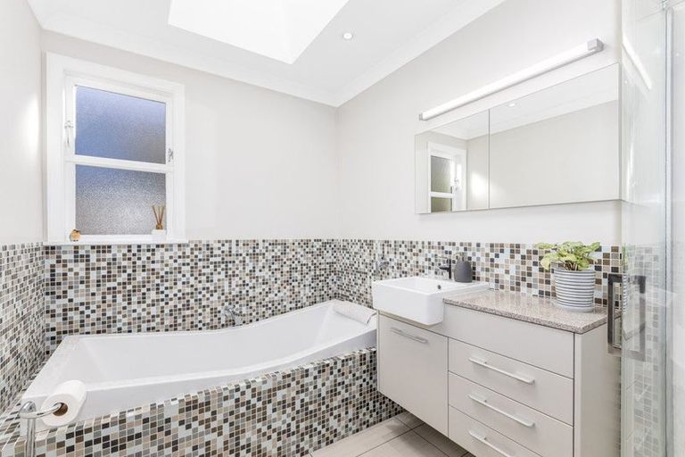 Photo of property in 10 Havelock Street, Mornington, Wellington, 6021