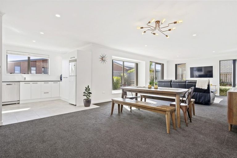 Photo of property in 38 Jarrett Terrace, Leamington, Cambridge, 3432