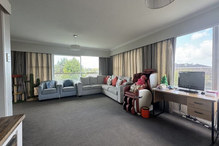 Photo of property in 34 Knightsbridge Drive, Forrest Hill, Auckland, 0620