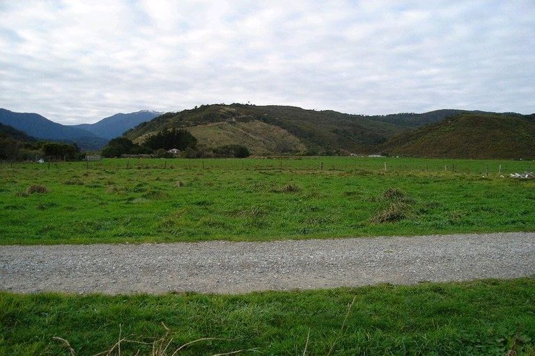 Photo of property in 1 Mumm Street, Mokihinui, Westport, 7891