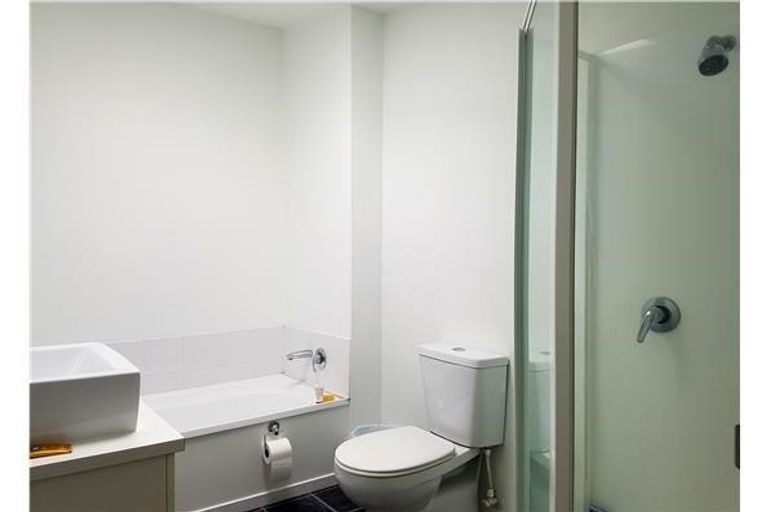 Photo of property in 4/62 Burke Street, Addington, Christchurch, 8024