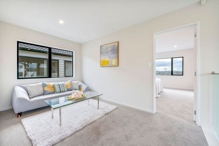 Photo of property in 62 Tir Conaill Avenue, Flat Bush, Auckland, 2019
