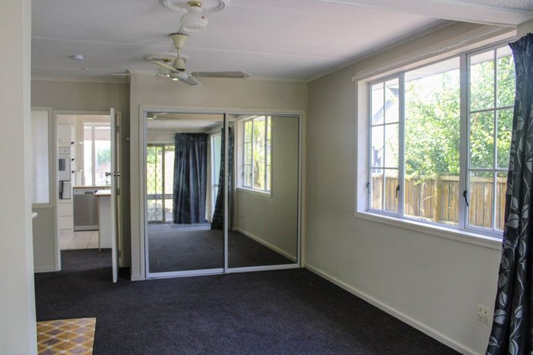 Photo of property in 5 Sullivan Avenue, Mangere Bridge, Auckland, 2022