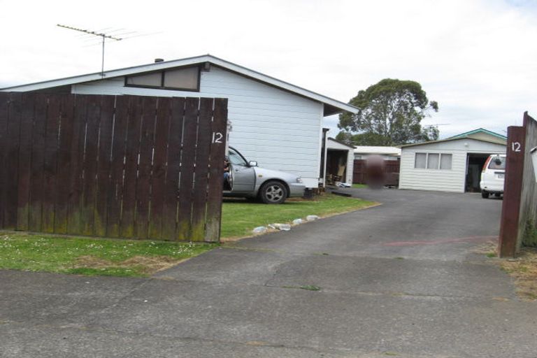 Photo of property in 12 Tacon Place, Mangere, Auckland, 2022