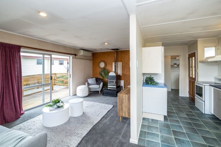 Photo of property in 69 Woodward Street East, Featherston, 5710