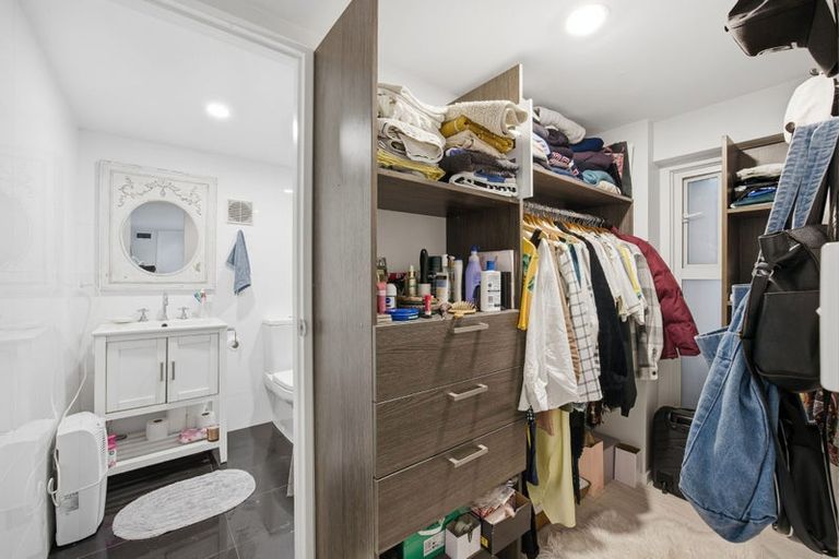 Photo of property in 1/49 Galaxy Drive, Mairangi Bay, Auckland, 0630