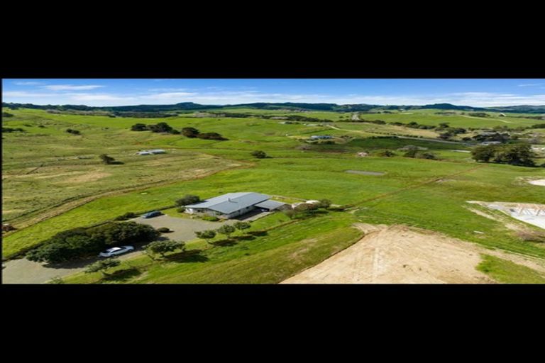 Photo of property in 24 Ariels Lane, Paparoa, Maungaturoto, 0583